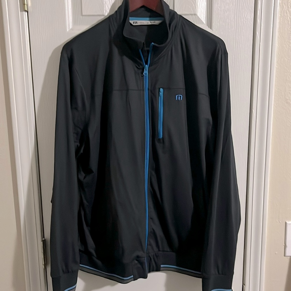 Travis Mathew Black Full Zip Lightweight Jacket - size L.